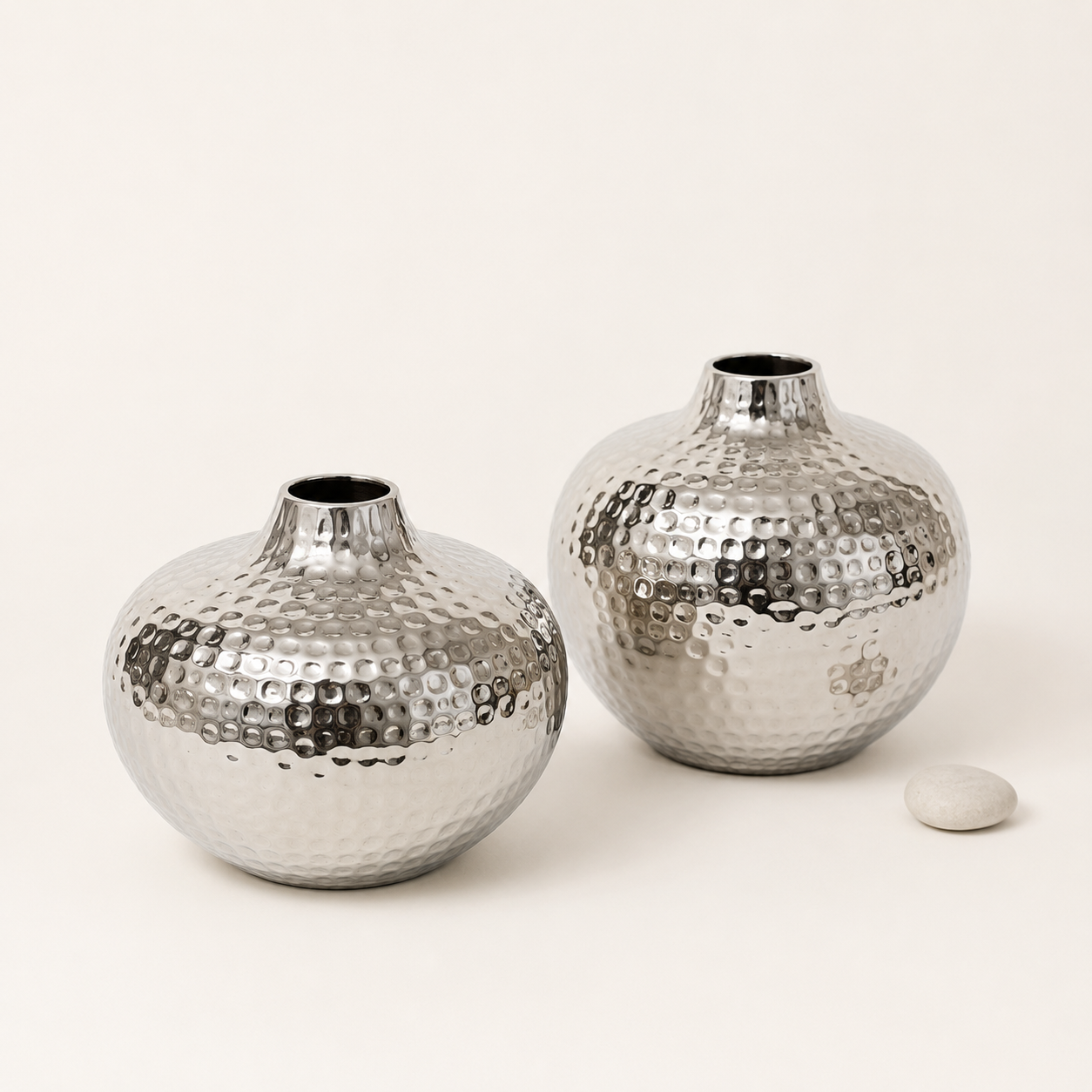 Oria Hammered Silver Finish Globe Vase