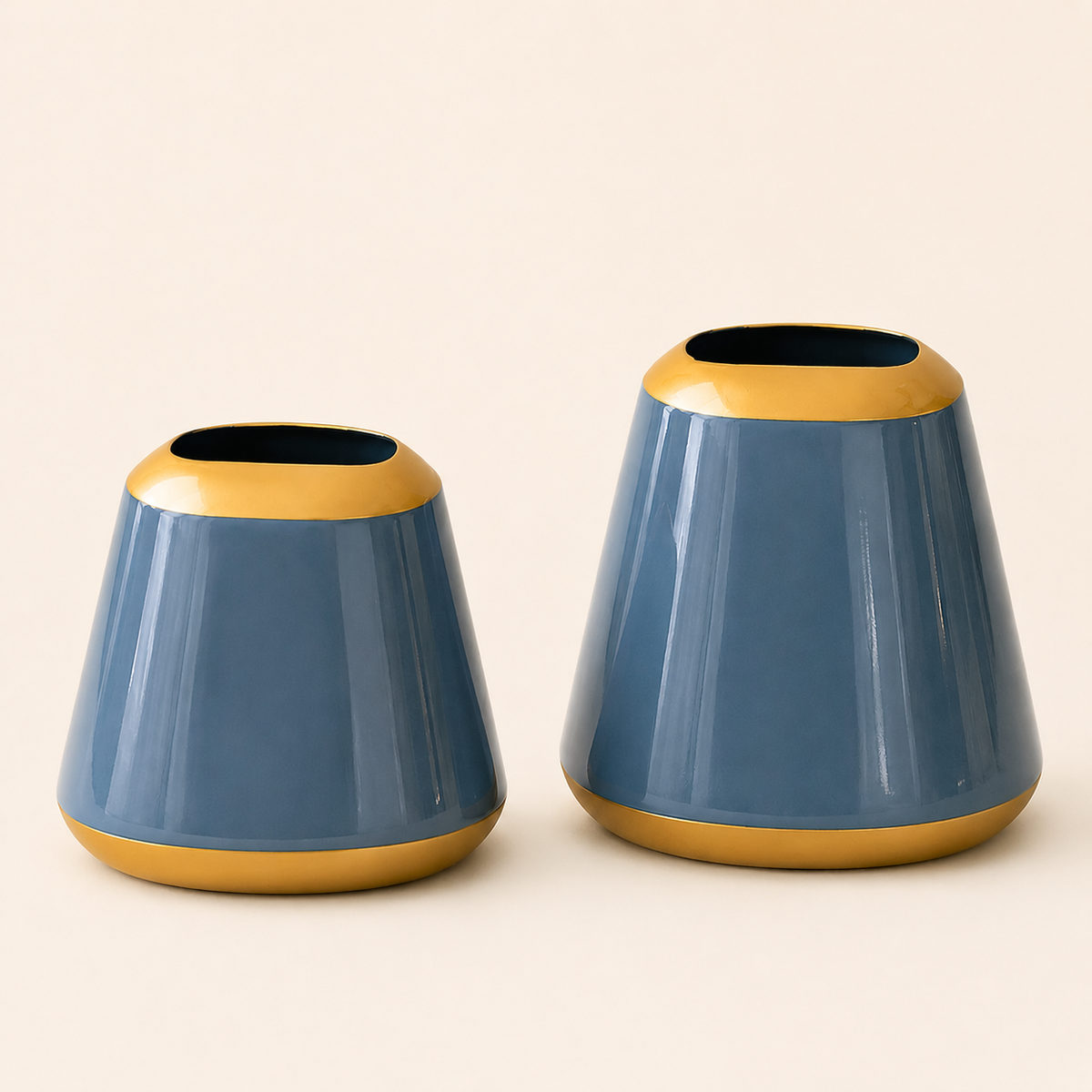 Elio 5 inch and 6 inch vases side by side